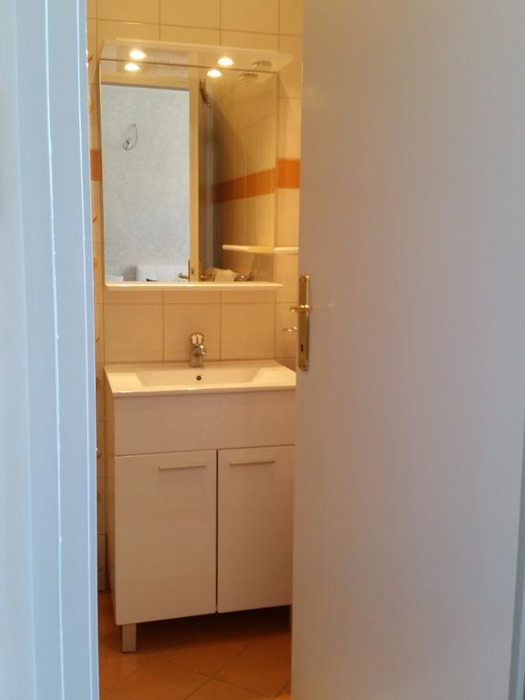 Apartment Nena With Private Free Parking Опатия Экстерьер фото